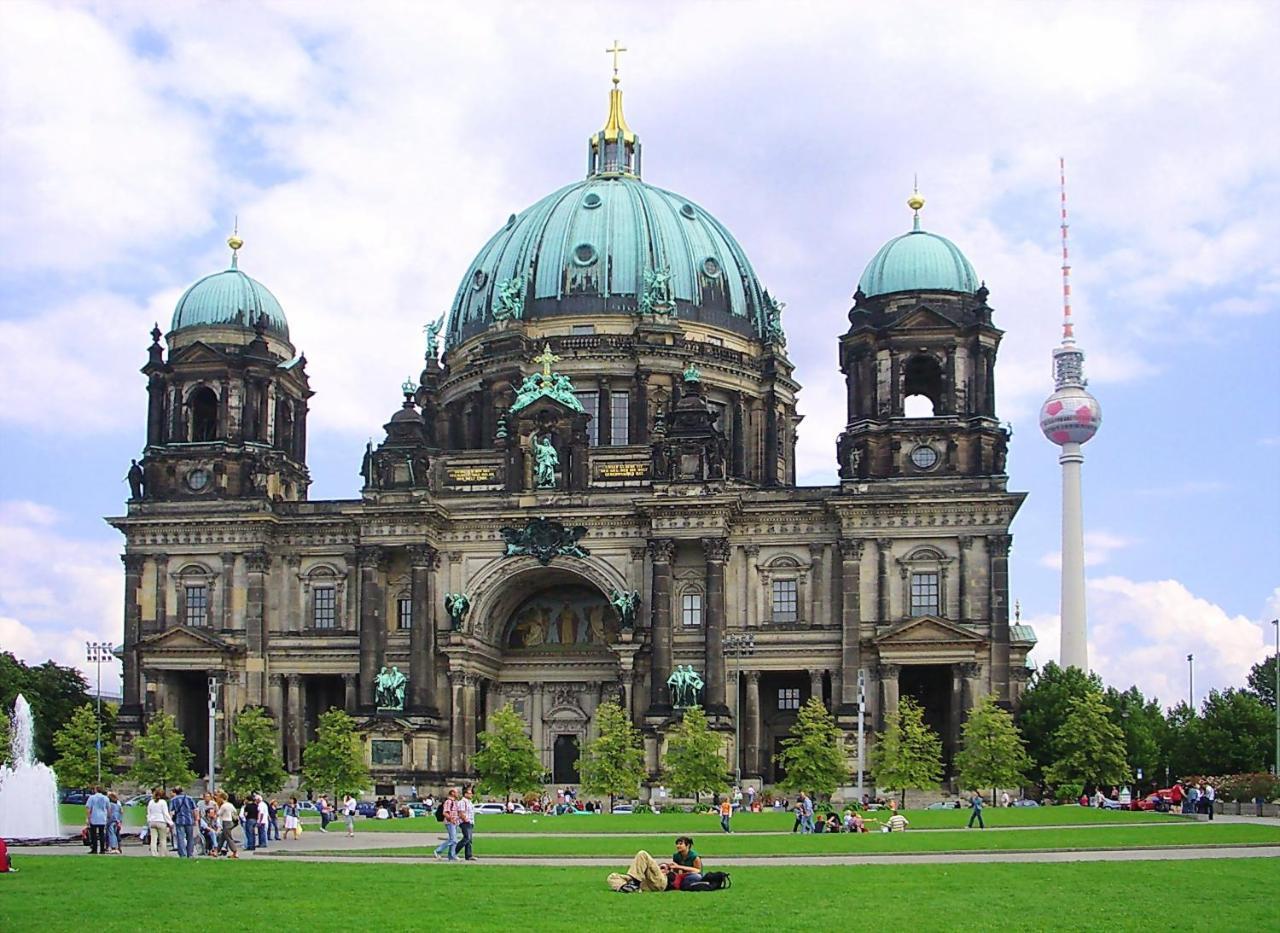 Romantic Style Apartment Berlin Alexanderplatz Dış mekan fotoğraf